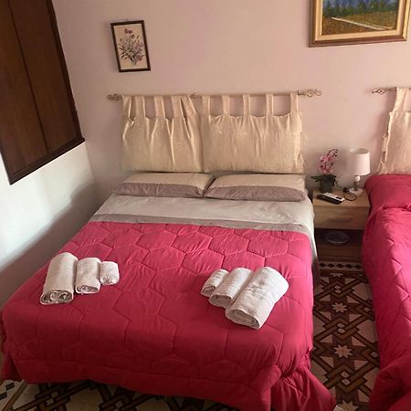 B&B Con Cucina La Ninfea Кальтаджіроне Екстер'єр фото